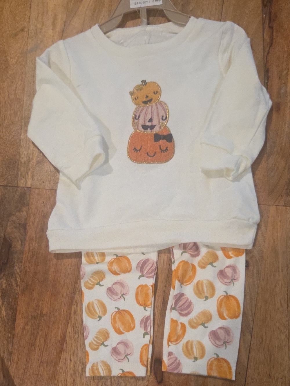Chickpea Pumpkin Stacked Sweatshirt & Legging Set - Cream/Orange NWT